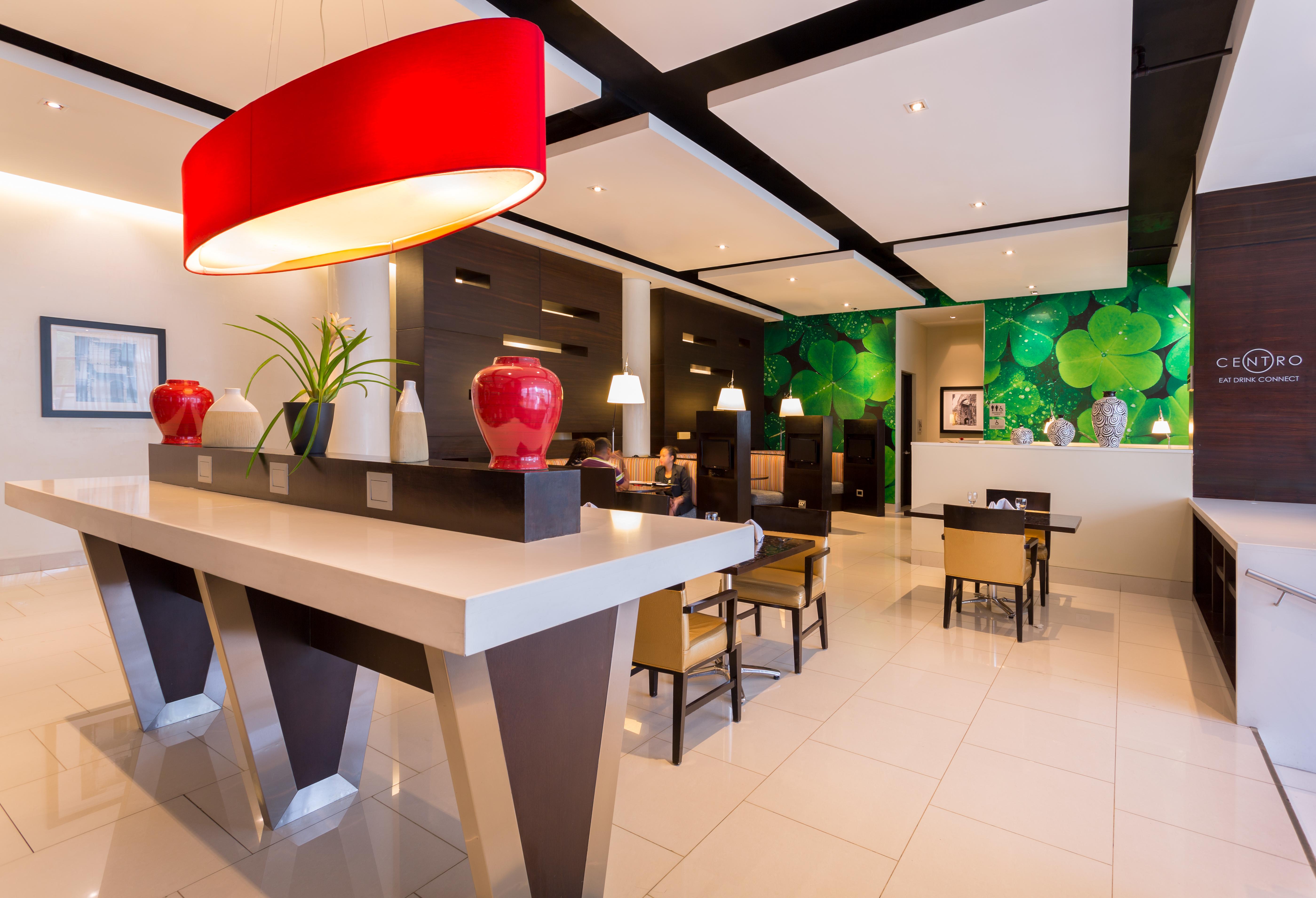 Courtyard By Marriott Panama Metromall Tocumen Exterior foto