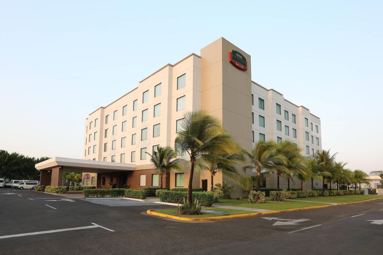 Courtyard By Marriott Panama Metromall Tocumen Exterior foto